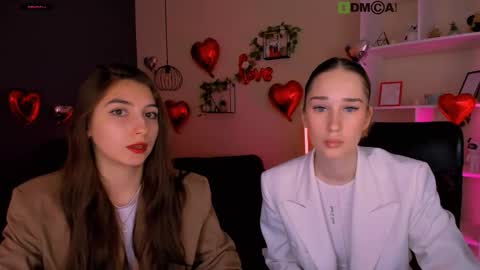 _kellykitten_ online show from February 20, 9:32 am