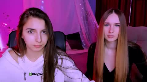 _kellykitten_ online show from March 18, 9:45 am