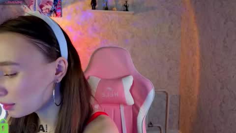 Kiki online show from March 6, 9:28 am