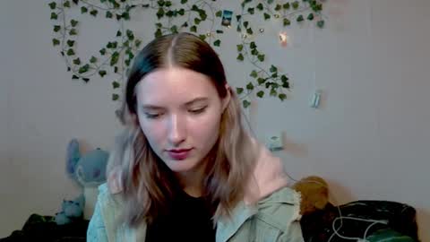 Snapshot of _kikiclark_ chatting on October 23, 1:21 pm _kikiclark_ online show from October 23, 1:21 pm