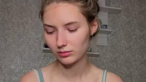 Snapshot of _kikiclark_ chatting on August 8, 7:38 pm _kikiclark_ online show from August 8, 7:38 pm