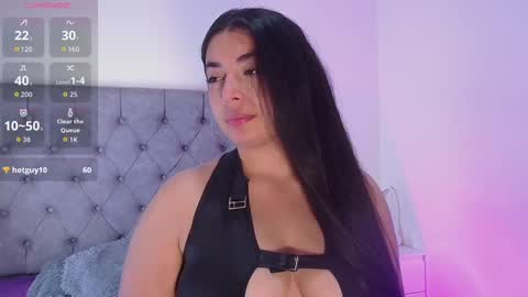 _kimtorres_ online show from October 9, 1:14 am