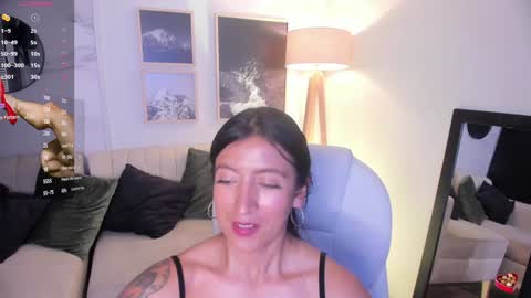Snapshot of _kiramoon__ chatting on December 8, 8:15 pm Kiraaaa 0 online show from December 8, 8:15 pm