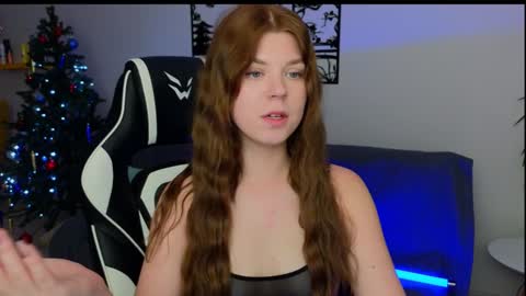 Snapshot of _kirieshka chatting on December 22, 1:55 pm Molly   Emily online show from December 22, 1:55 pm