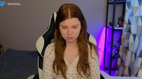 Snapshot of _kirieshka chatting on January 5, 9:26 am Molly   Emily online show from January 5, 9:26 am