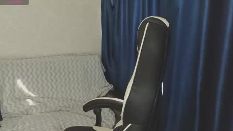 Snapshot of _kirieshka chatting on September 16, 6:47 am Molly   Emily online show from September 16, 6:47 am