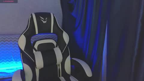 Snapshot of _kirieshka chatting on September 17, 9:49 pm Molly   Emily online show from September 17, 9:49 pm