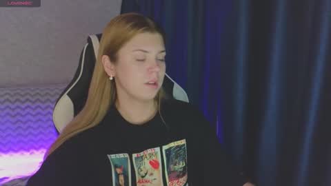 Snapshot of _kirieshka chatting on September 19, 6:52 pm Molly   Emily online show from September 19, 6:52 pm