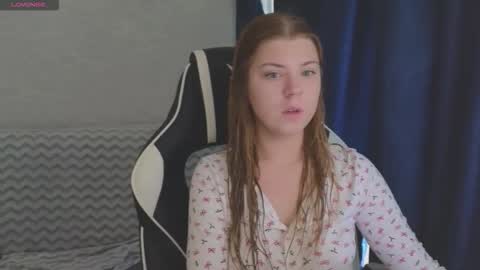 Snapshot of _kirieshka chatting on September 24, 9:56 am Molly   Emily online show from September 24, 9:56 am