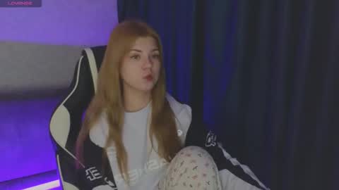 Snapshot of _kirieshka chatting on October 14, 1:56 pm Molly   Emily online show from October 14, 1:56 pm