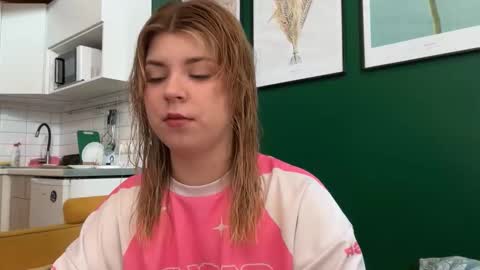 Molly   Emily online show from March 28, 10:15 am