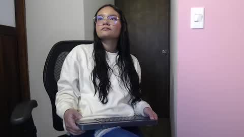 Snapshot of _kita chatting on October 6, 12:24 pm Jalina online show from October 6, 12:24 pm