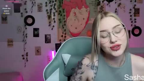 _kitekat_ online show from November 14, 12:26 pm