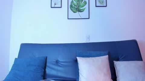 Snapshot of _koriinn_ chatting on February 19, 12:14 am koriinn online show from February 19, 12:14 am