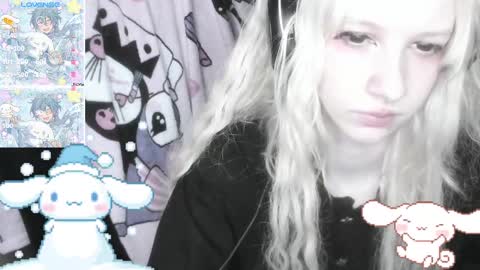 Snapshot of _kuroneeko_ chatting on February 10, 12:50 pm  kuro  online show from February 10, 12:50 pm