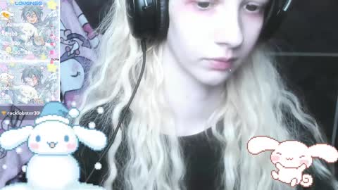 Snapshot of _kuroneeko_ chatting on March 1, 8:10 pm  kuro  online show from March 1, 8:10 pm