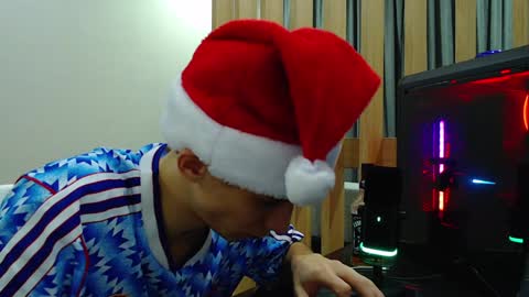 Snapshot of _kurt chatting on December 29, 9:20 pm Kurt online show from December 29, 9:20 pm