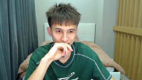 Snapshot of _kurt chatting on January 7, 4:05 pm Kurt online show from January 7, 4:05 pm