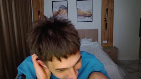 Snapshot of _kurt chatting on February 18, 5:21 pm Kurt online show from February 18, 5:21 pm