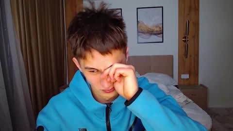 Snapshot of _kurt chatting on February 19, 3:27 pm Kurt online show from February 19, 3:27 pm