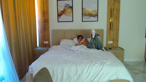 Snapshot of _kurt chatting on March 9, 6:17 am Kurt online show from March 9, 6:17 am