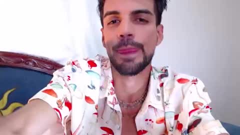 KURT online show from October 22, 2:28 pm