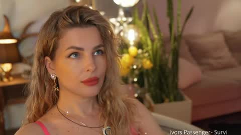 _lady__m_ online show from May 11, 10:43 am
