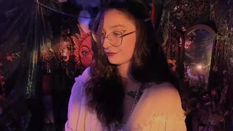 Snapshot of _lady_luna_ chatting on August 4, 12:25 am Lady Luna online show from August 4, 12:25 am