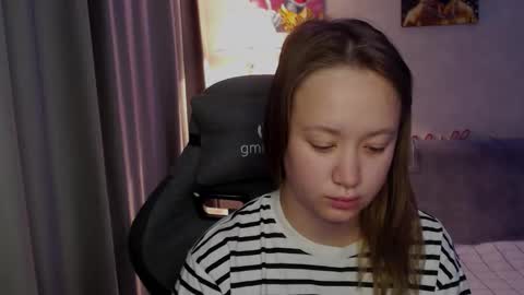 _lalune_ online show from September 21, 3:19 am