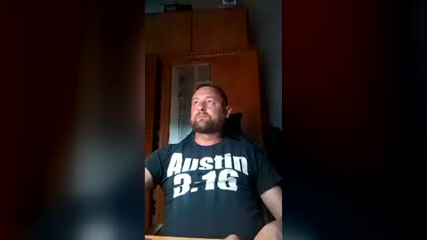 Snapshot of _lastjedi_ chatting on July 7, 9:08 pm OBI-WAN online show from July 7, 9:08 pm