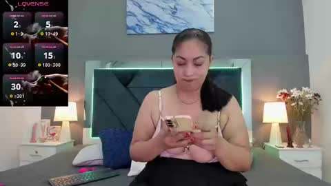 Snapshot of _lauralove_69 chatting on September 17, 8:21 pm Lauralove online show from September 17, 8:21 pm