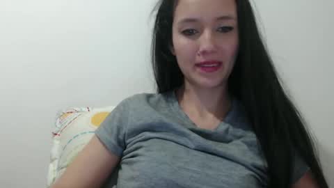 Snapshot of _laureneyes chatting on December 11, 5:53 am Lauren 3 online show from December 11, 5:53 am