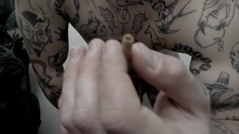 Layne online show from December 14, 7:51 am