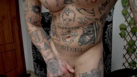 Layne online show from March 3, 6:55 pm