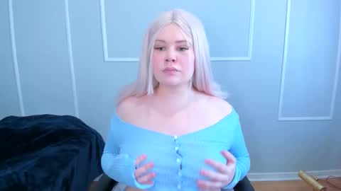 leana online show from February 18, 6:26 pm