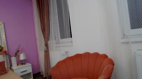 Snapshot of _lenapaul_ chatting on March 7, 4:02 am Lena Paul online show from March 7, 4:02 am