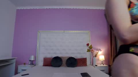 Lena Paul online show from February 11, 5:12 am