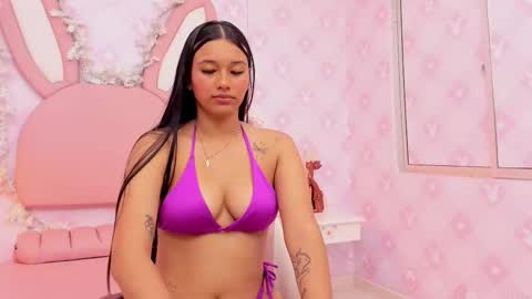 Snapshot of _lia_swan chatting on November 23, 4:23 am Lia Swan online show from November 23, 4:23 am