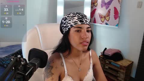 Snapshot of _lili_rose chatting on January 25, 8:53 pm Lili online show from January 25, 8:53 pm