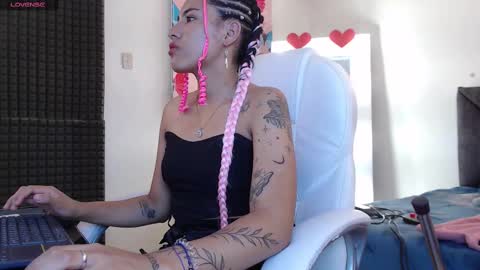 Snapshot of _lili_rose chatting on March 2, 8:50 pm Lili online show from March 2, 8:50 pm