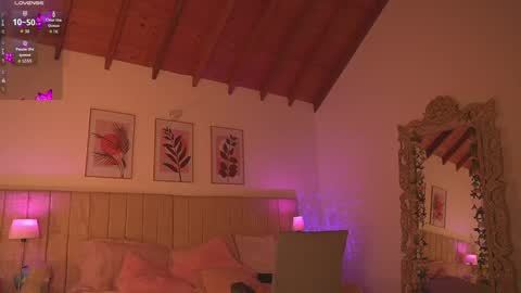 Snapshot of _lissana_scott chatting on October 6, 9:45 pm Lissana online show from October 6, 9:45 pm