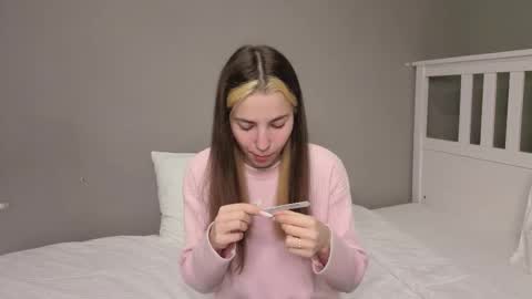 Emma online show from November 23, 9:20 am