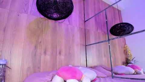 Anna online show from December 21, 10:30 pm