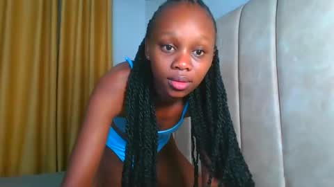 Littlevenus online show from October 7, 1:58 am