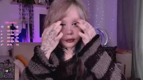 Lolly online show from February 22, 8:57 am