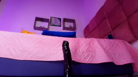 Lorrayne online show from February 28, 2:53 pm