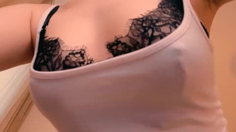 Snapshot of _loveliness_ chatting on July 1, 3:12 pm Amanda mandy online show from July 1, 3:12 pm