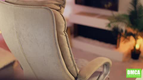 Melanie online show from April 2, 10:35 am