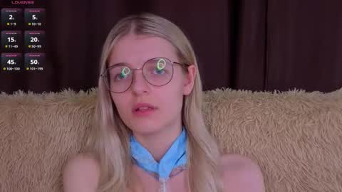 Monica online show from November 10, 8:30 pm