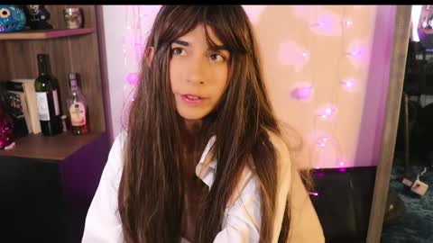 Lucy online show from December 9, 2:02 am